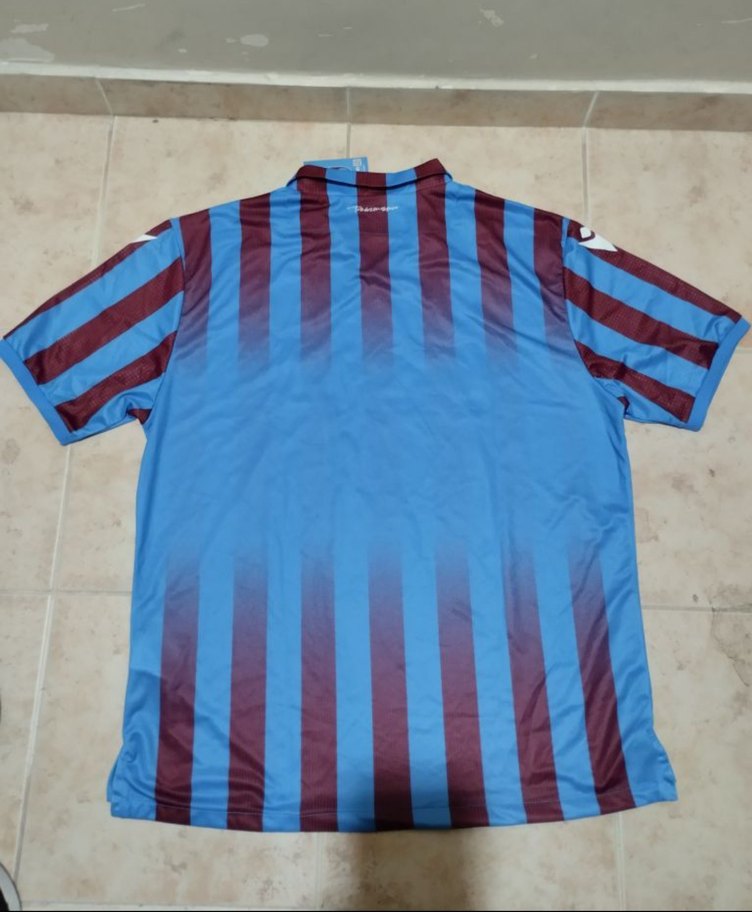 Trabzonspor Şampiyonluk Sezonu Forması - Görsel 2