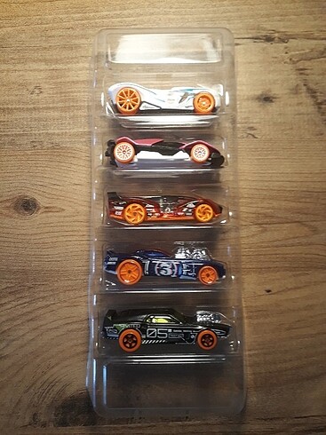 5 li Hot wheels