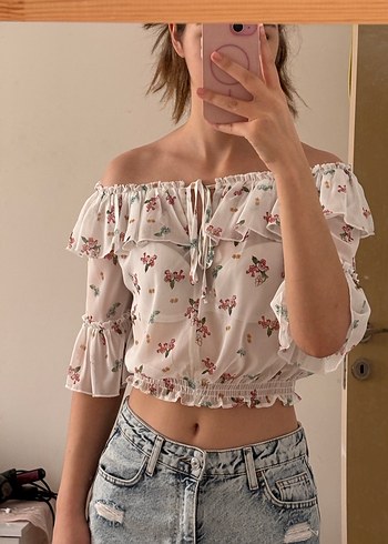 Beyaz Çiçek Desenli Straplez Bluz - Görsel 2