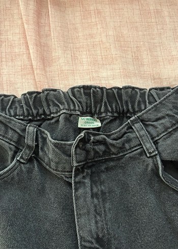 siyah yırtık detaylı jean - Görsel 2