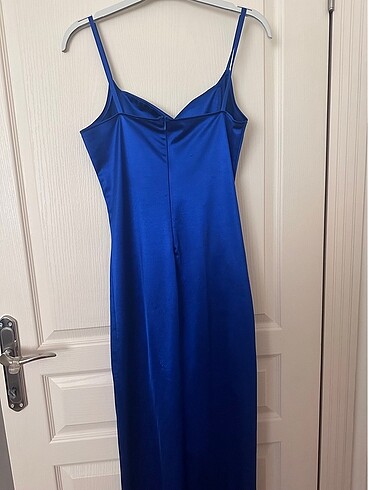 saks mavisi uzun yırtmaçlı elbise - Görsel 6