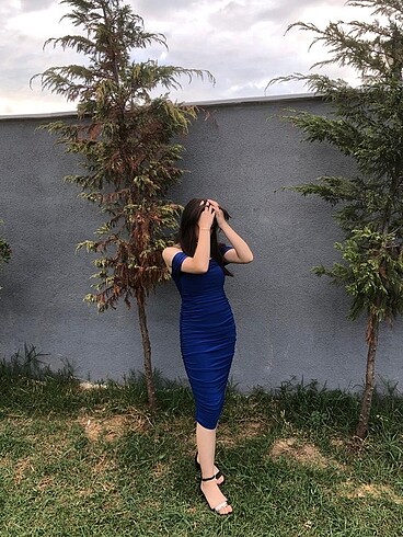Nişan elbisesi