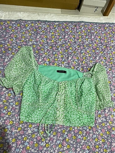 Trendyol & Milla Yeşil crop bluz