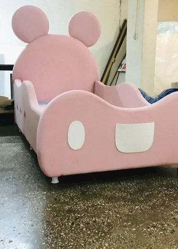 Beden Pembe Pastel Bebek Yatağı ve kulaklı baza