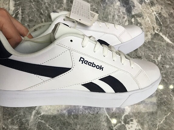 Sıfır Reebok ayakkabı