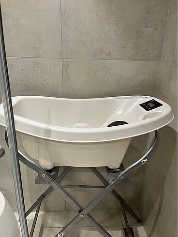  Beden Ayaklı bebek küveti