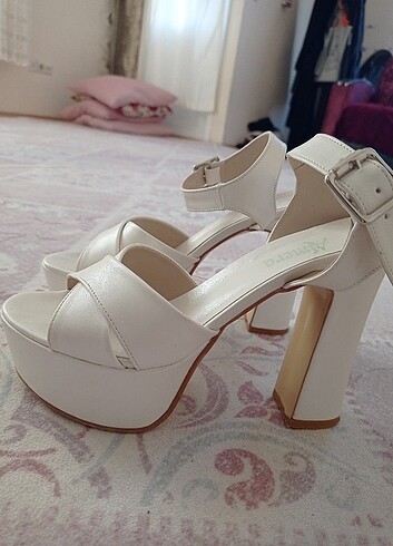 Kalın topuklu düğün ayakkabısı - Görsel 5