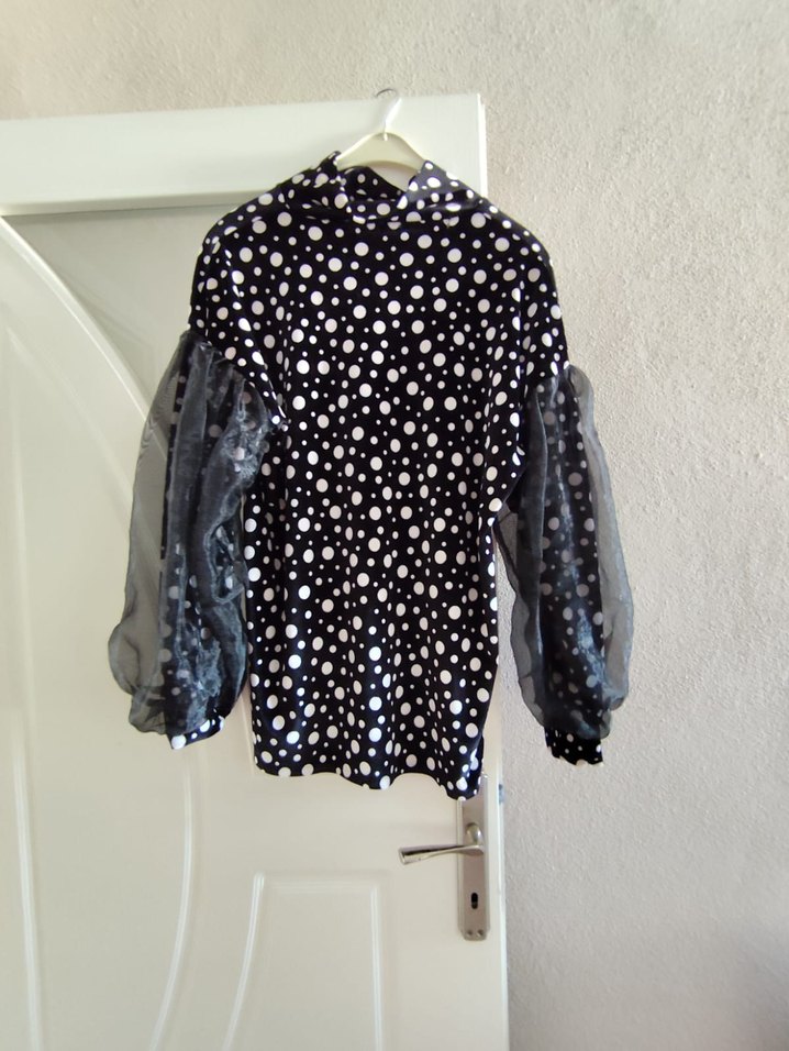 Uzun Kollu Puantiyeli Siyah Bluz - Görsel 2