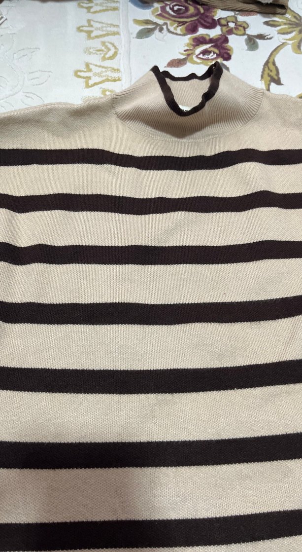 Düğmeli Boğazlı Kahverengi Triko Kazak - Görsel 3