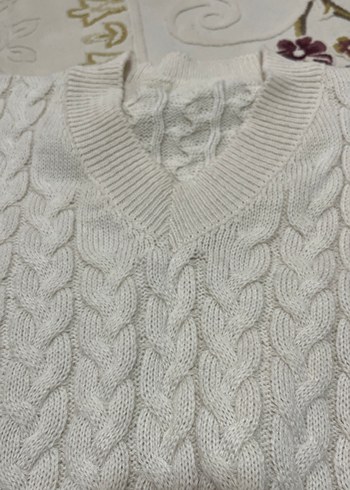 V Yaka Gri Örgü Kadın Süveter - Görsel 3