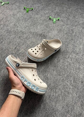 Crocs bayaband cream baby blue etiketli barkodlu QR kodu mevcu