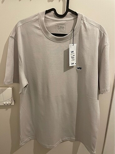 Lee Tshirt