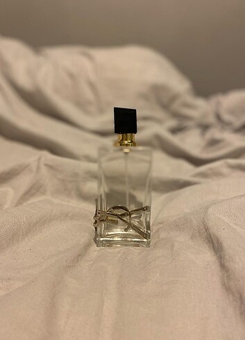 Parfüm şişesi 