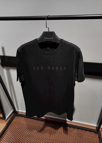 Ted Baker l