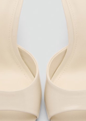 37 Beden Beyaz Minimalist Stiletto Kadın Topuklu