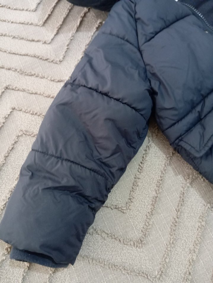 Erkek Çocuk koyu lacivert kapüşonlu içi polar şişme mont - Görsel 3