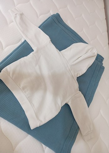 Düğmeli Kapüşonlu Erkek Çocuk Beyaz Sweatshirt - Görsel 4