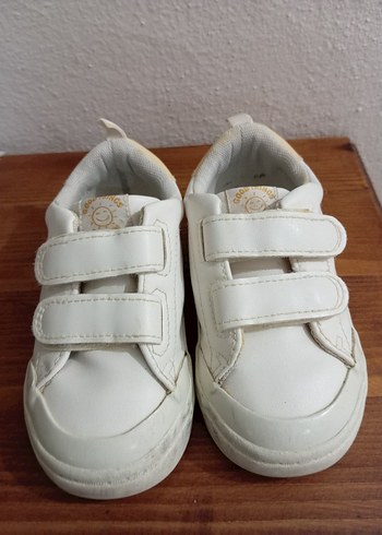 Beyaz Erkek Çocuk Spor Ayakkabı Velcro