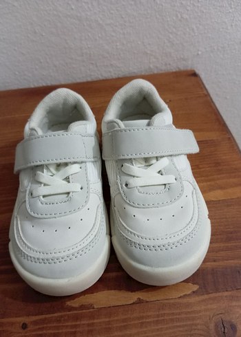 Erkek Çocuk Beyaz Spor Ayakkabı Velcro