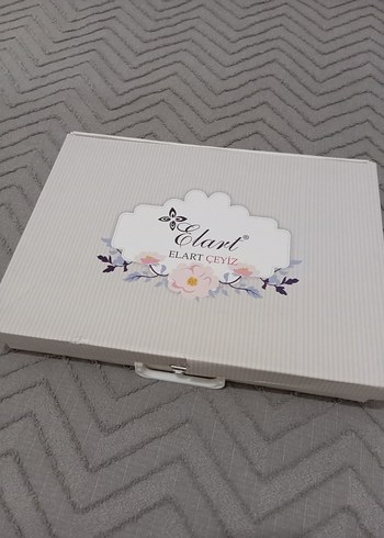 Pastel pudra kendinden desenli Yatak Örtüsü - Görsel 9