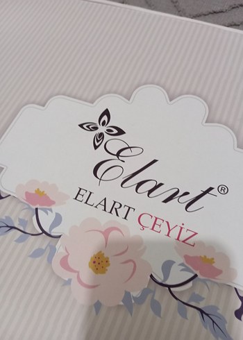 Pastel pudra kendinden desenli Yatak Örtüsü - Görsel 8