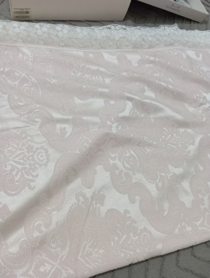 Pastel pudra kendinden desenli Yatak Örtüsü - Görsel 5