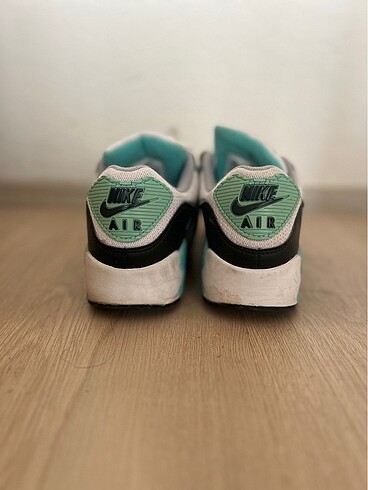 38,5 Beden Nike ayakkabı