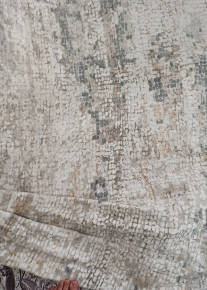 Halı ütüsü Eskide değil yeni de değil ama temiz yırtık yıpranma  - Görsel 2