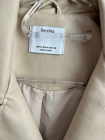 m Beden Bershka deri Ceket