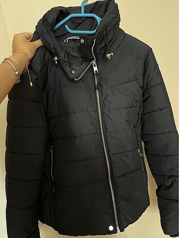 Bershka Mont