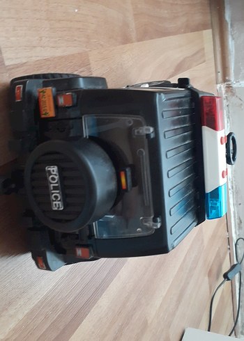  Beden bruder polis arabası