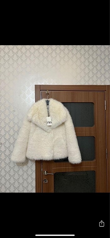 Zara kürk mont