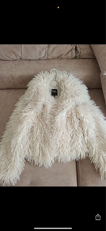 Zara mont