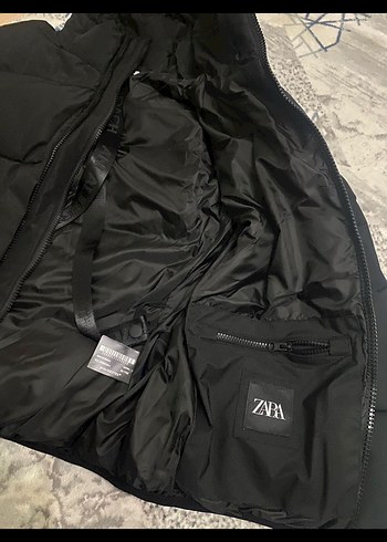 Siyah KapüşonluKışlık Mont - Görsel 2