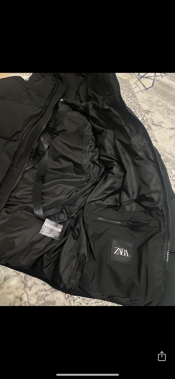 Siyah KapüşonluKışlık Mont - Görsel 2