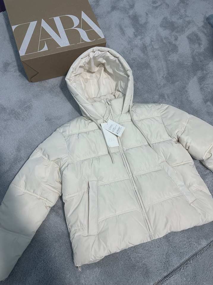 ZARA Beyaz Kapüşonlu Kadın Kışlık Mont - Görsel 2