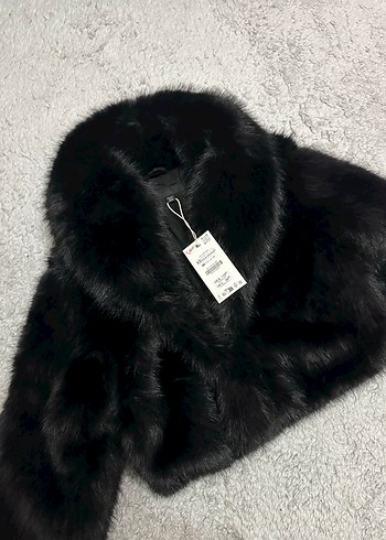 Kadın Siyah Kürk Detaylı Kısa Ceket - Görsel 2