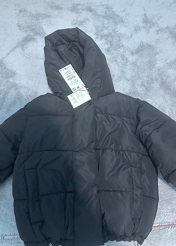 Zara siyah Kapüşonlu Kadın Kışlık Mont - Görsel 2