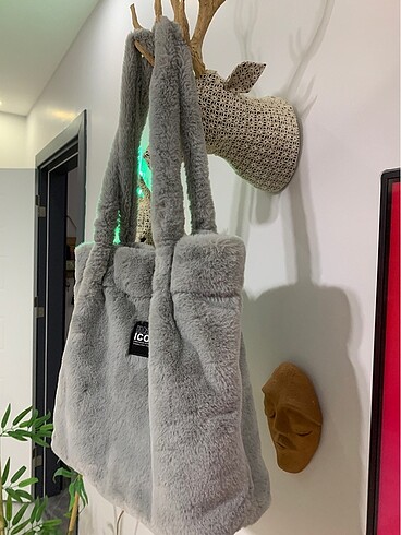 Peluş kol çantası