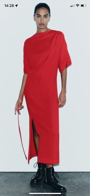xs Beden kırmızı Renk Zara ZW Collection Kemerli Uzun Elbise