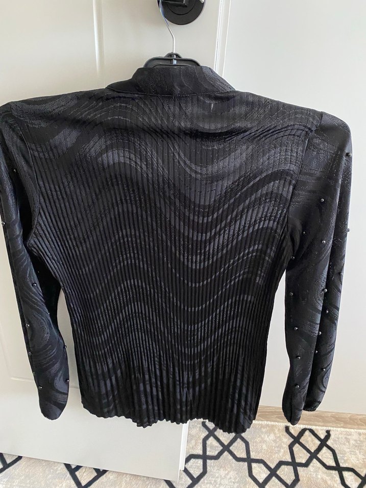 Piliseli Siyah Kadın Bluz - Görsel 2