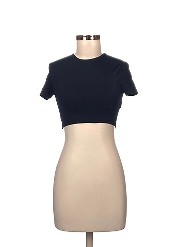 Zara T-shirt %70 İndirimli.