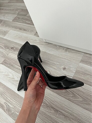 Diğer Rugan stiletto