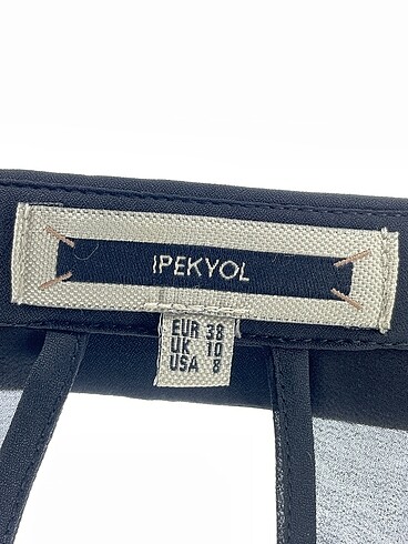 38 Beden siyah Renk ipekyol Bluz %70 İndirimli.