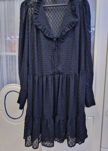 H&M Siyah V Yaka Midi Fırfırlı Elbise