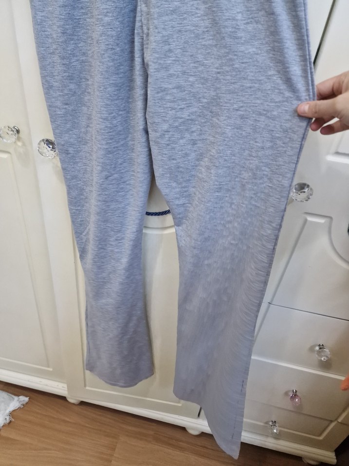 Gri Pamuklu Askılı Hamile Tulum - Görsel 4