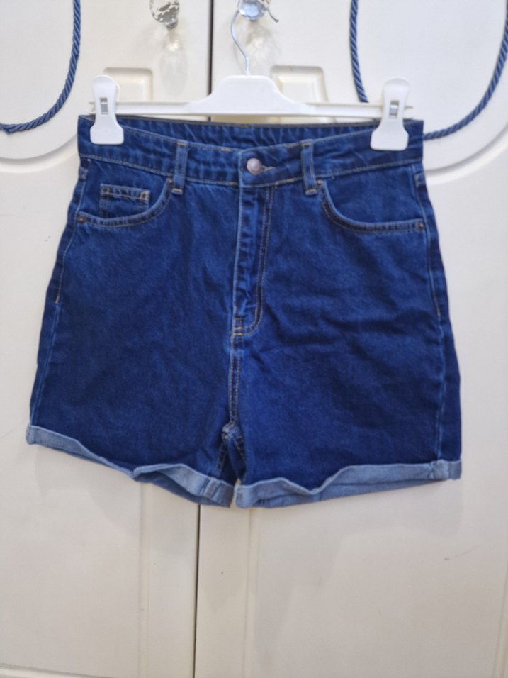 Kadın Mavi Kemerli Mini Denim Şort - Görsel 5