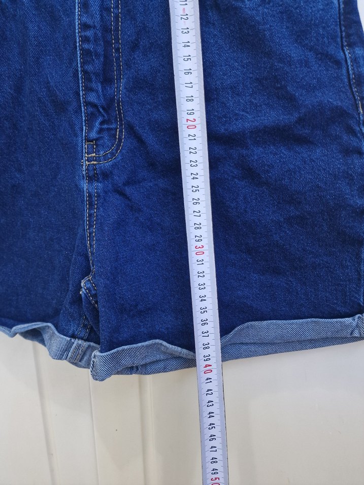 Kadın Mavi Kemerli Mini Denim Şort - Görsel 3