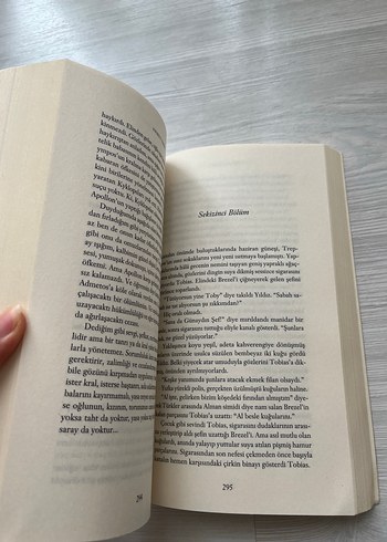Beden Kayıp Tanrılar Ülkesi - Ahmet Ümit