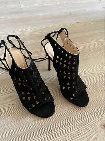 İnci Süet Kadın Ayakkabısı - Görsel 4